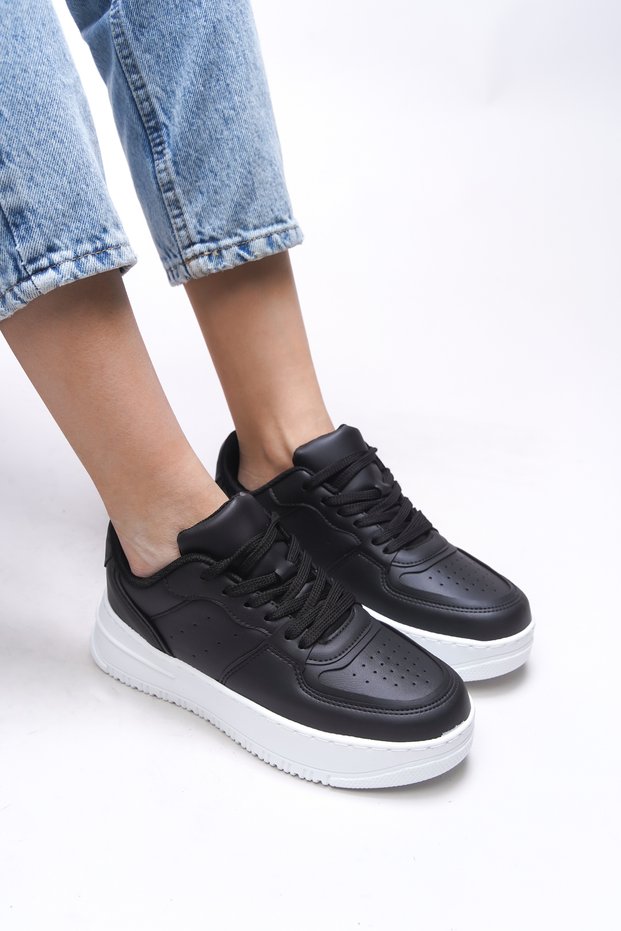 Srknx Black and White Women's Sneakers 0012255 Modelist 999178