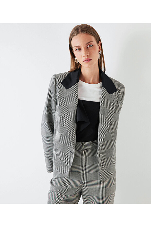 Plaid pattern satin garni blazer - 2