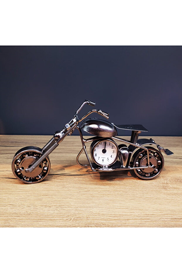 Desktop Decorative Metal Motor Clock
