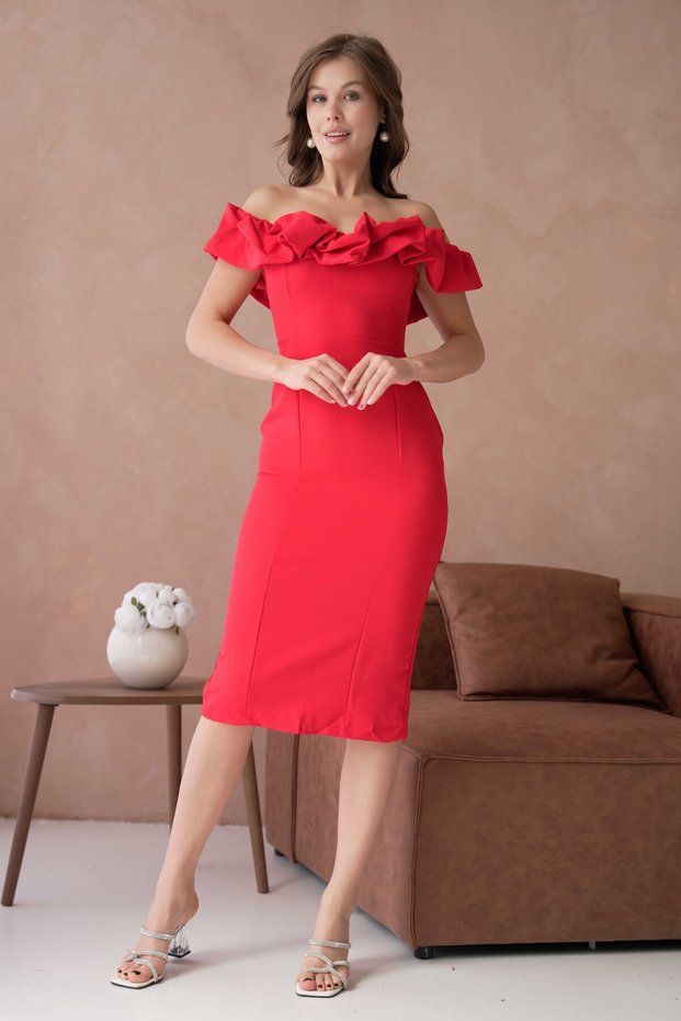 Women's Red Atlas Fabric Strapless Neck Design Midi Dress