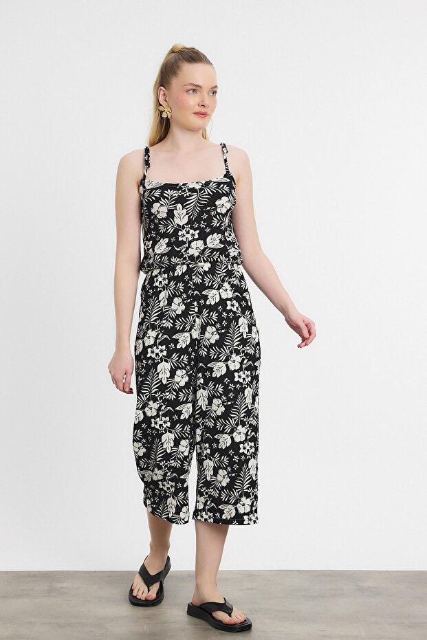 جمبسوت بأكمام صفر بنمط الزهور - أسود - 1