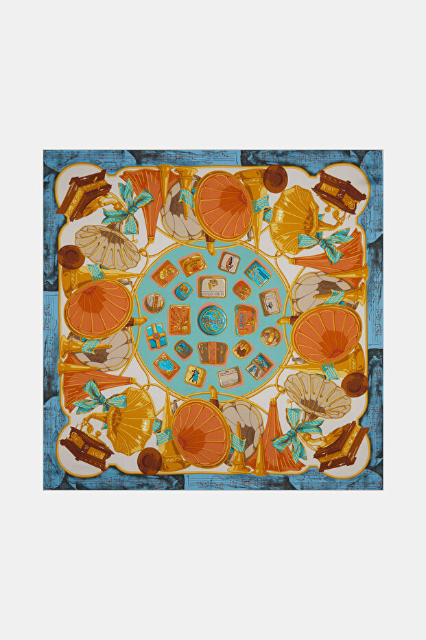 وشاح من نسيج التويل منقوش باللون الأخضر - 3