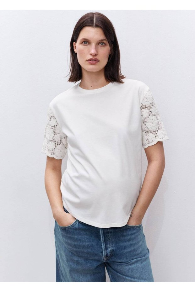 T-Shirt with Cotton Crochet Sleeves