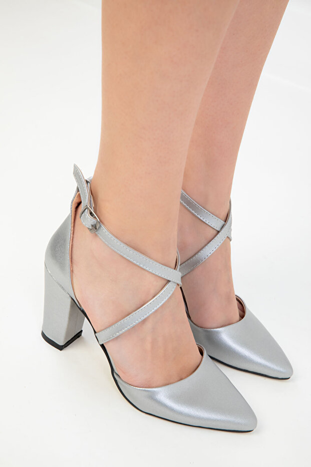 Szare damskie klasyczne buty na obcasie 14391 - 5