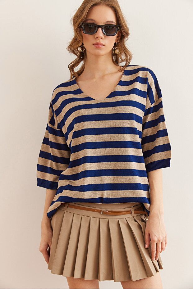 Women's Navy V-Neck Striped Short Sleeve Knit Blouse BLZ-19002837
