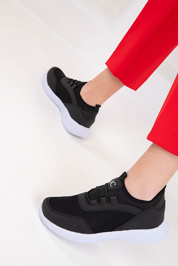 Schwarzer Damen-Sneaker 20360 - 1