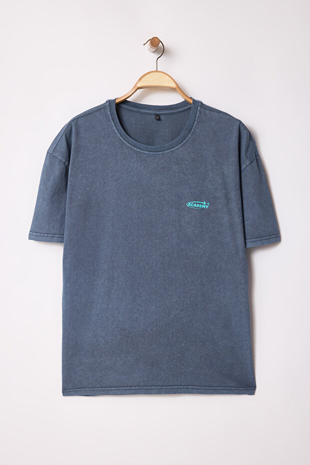 Lacivert Oversize/Geniş Kesim Eskitme/Soluk Efekt Galaksi Baskılı T-Shirt TMNSS25TS00076 - 6