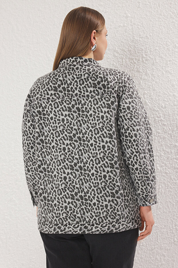 Çok Renkli Animal Desenli Oversize/Geniş Kalıp %100 Pamuk Non-Stretch Denim Ceket TBBSS25AG00000 - 4