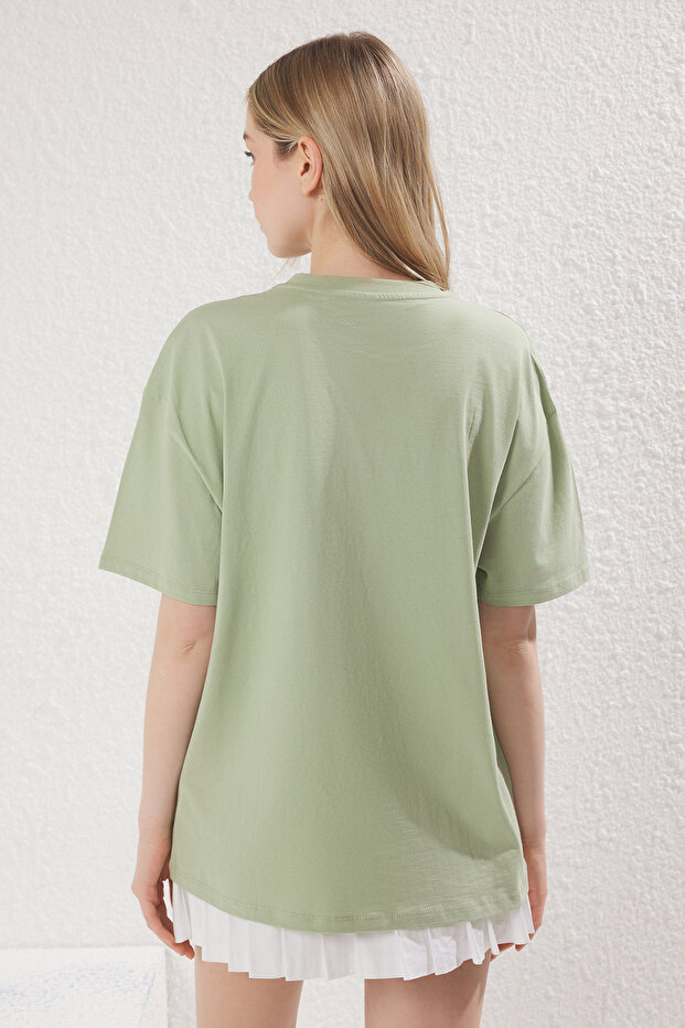 Mint %100 Pamuk Oversize/Geniş Kesim Slogan Nakışlı Örme T-Shirt TWOSS25TS00161 - 5