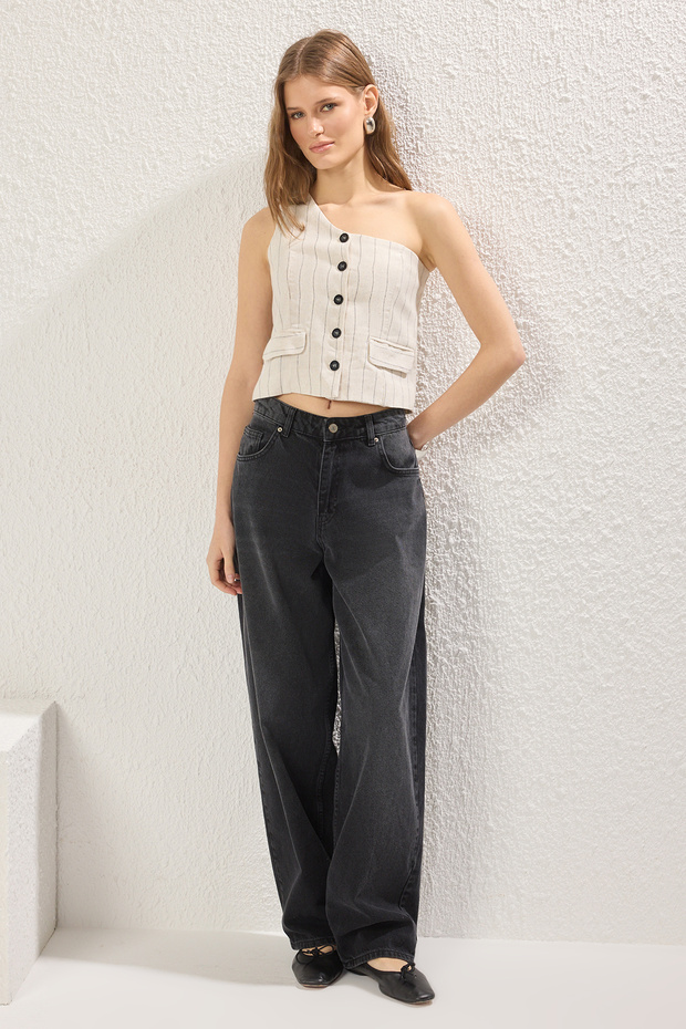 Bej Fitted Keten Görünümlü Tek Kol Fitted Yelek TWOSS25YE00091 - 1