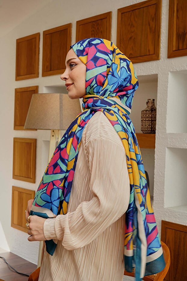 شال قطن ناعم أزرق بنمط الأزهار - 4