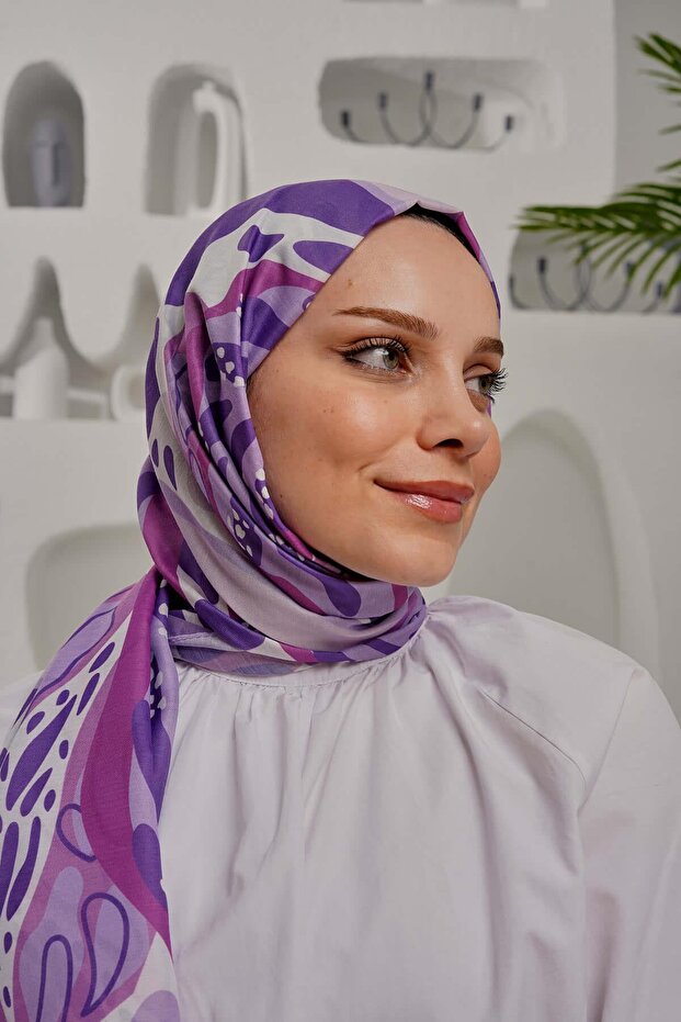 شال استوائي من القطن الناعم بنمط أوراق الشجر الأرجوانية - 1