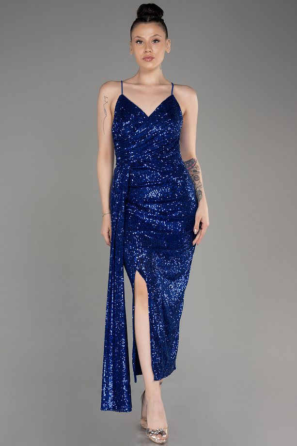 Saks Mavi Askılı Yırtmaçlı Midi Pullu Davet Elbisesi ABK39868 - 1