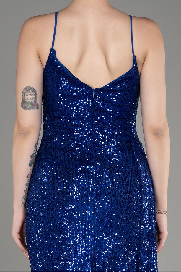 Saks Mavi Askılı Yırtmaçlı Midi Pullu Davet Elbisesi ABK39868 - 4