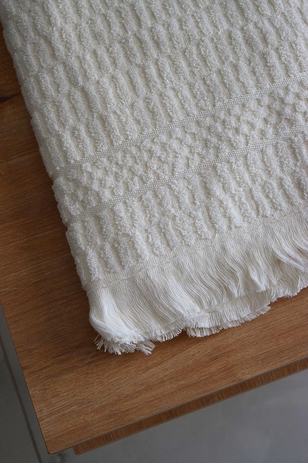 Pamuklu Banyo Havlusu Tekli 90x150 – Yumuşak Ve Emici Kurulama Havlusu - 3