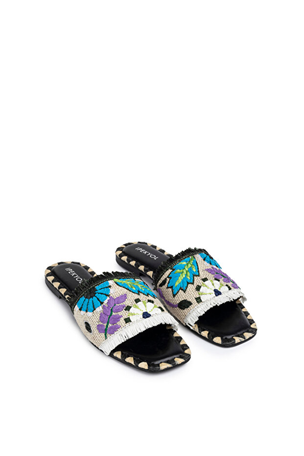 النعال المطرزة - 3