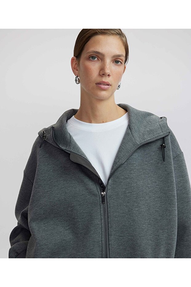 سترة منقوشة مونوغرام - 1