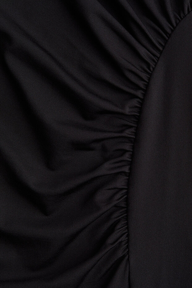 Drapeli Bedene Oturan Elbise - 4