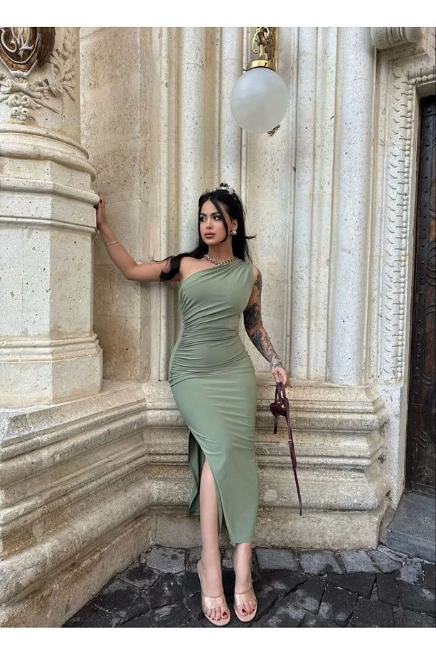 Sandy Tek Omuz Büzgülü Yırtmaçlı Elbise - 3