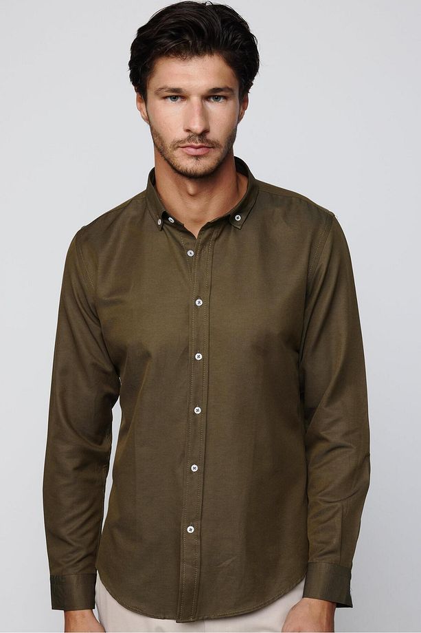 Slim Fit Uzun Kollu Düğmeli Yaka Pamuklu Kolay Ütü Düz Erkek Gömlek - 3