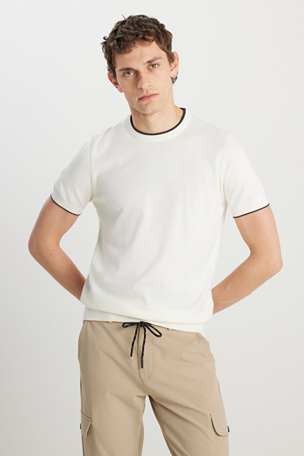 Men's Ecru 100% Cotton Standard Fit Regular Cut Crew Neck Knitwear T-Shirt