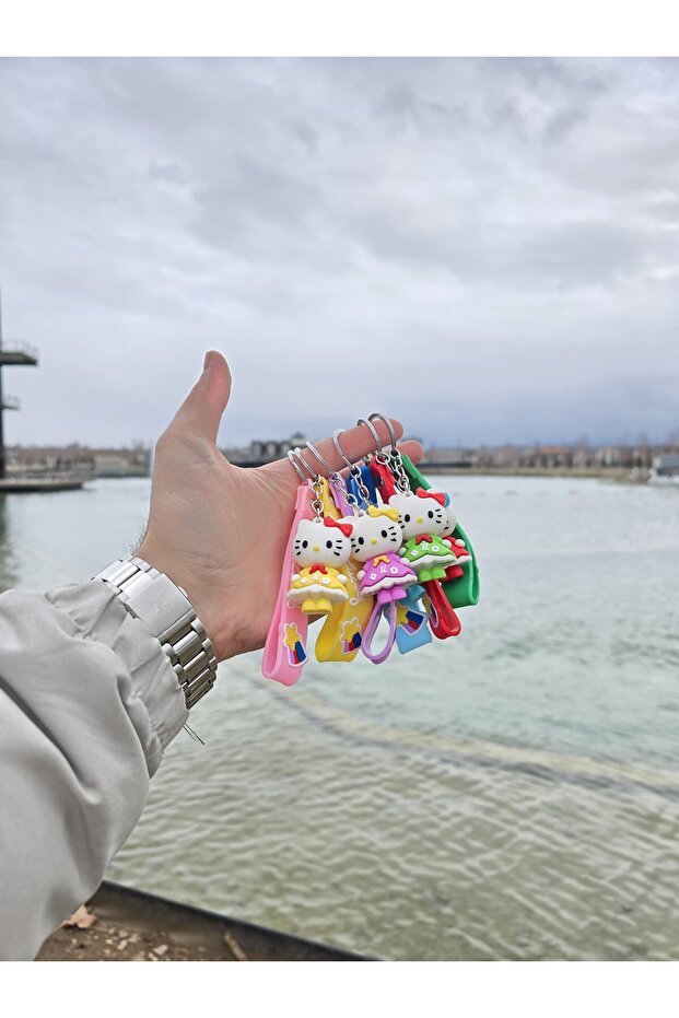 Hello Kitty Keychain Gift - 3