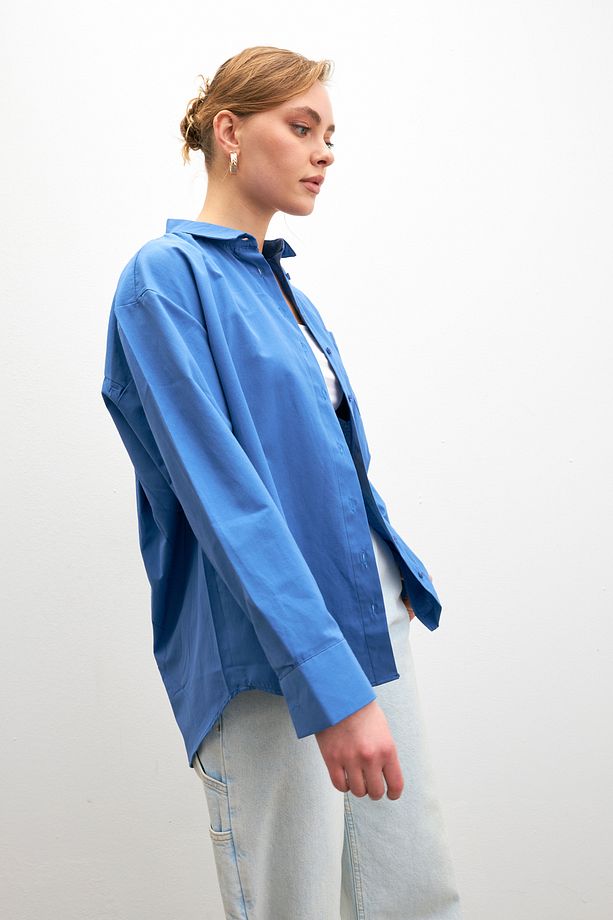 Kadın Mavi Oversize Basic Cep Detaylı Poplin Uzun Kol Gömlek - 4