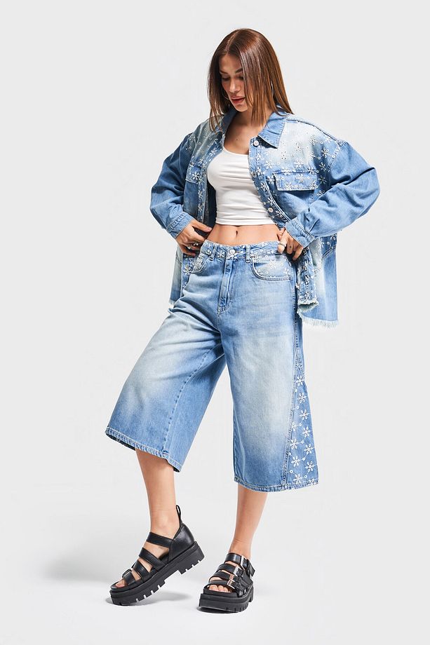 Kadın Mavi Kot Rengi 2S5-75 Çiçek Nakışlı Maxi Boy Tasarım Denim Şort - 5
