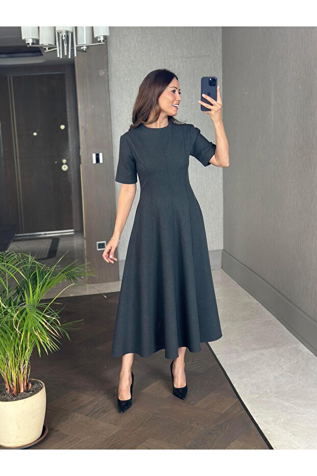Anthracite Crew Neck Short Sleeve Back Zipper Segmented Women's Midiboy Dress