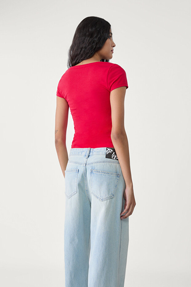 Top with square-cut neckline - 3