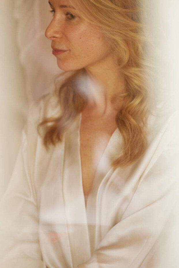 Rochie de mireasa lunga simpla brodata de mireasa - 6