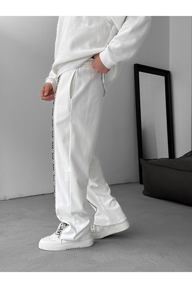 Beyaz Mozaik Patchli Boru Paça Eşofman RES-5131/ - 5