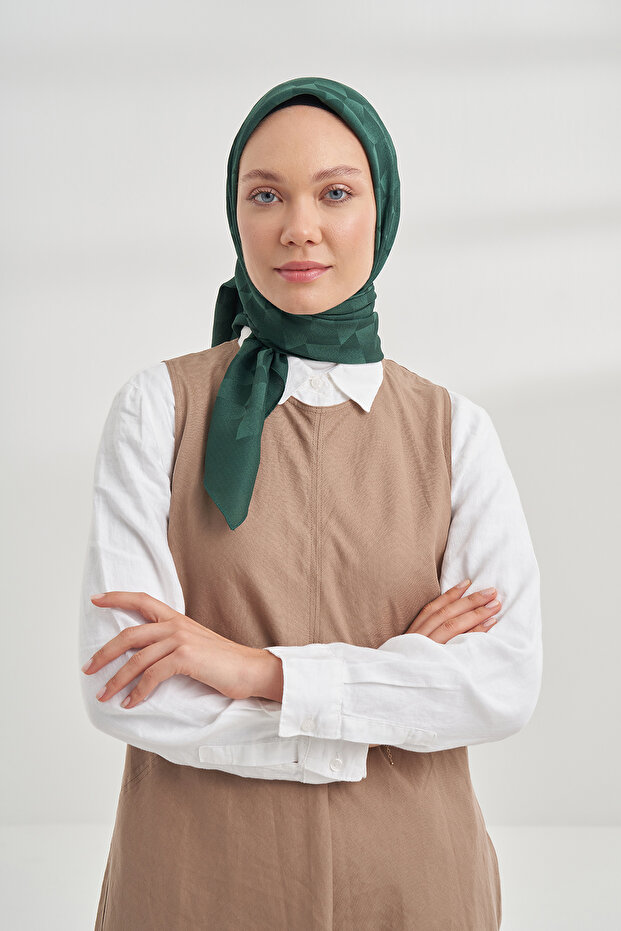 وشاح من القطن بنقوش هندسية أحادية اللون - زمرد - 2