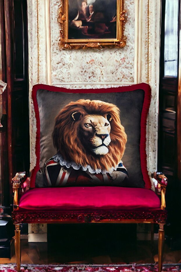 Lion Patterned Luxury Decorative Animal Figure Fringed Avant-Garde Velvet Throw Pillow Case Artistic Design