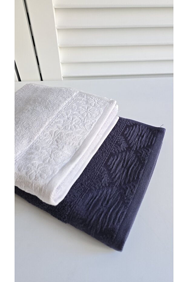 2 Hand Face Towels - 2