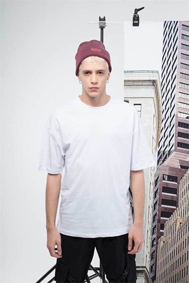 تيشيرت رجالي أساسي باللون الأبيض - 1