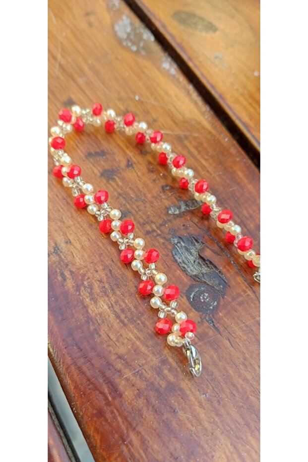 Red Crystal and Pearl Beads Embroidery Elegant Bracelet