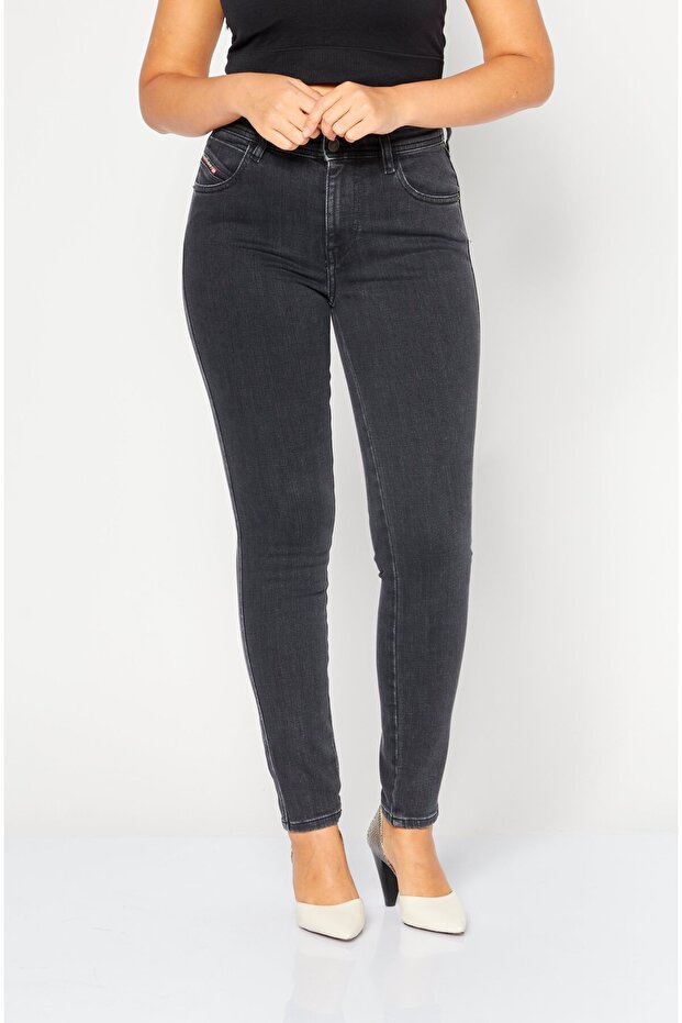 Women Skinny Fit Washed Stretchable Jeans, Black