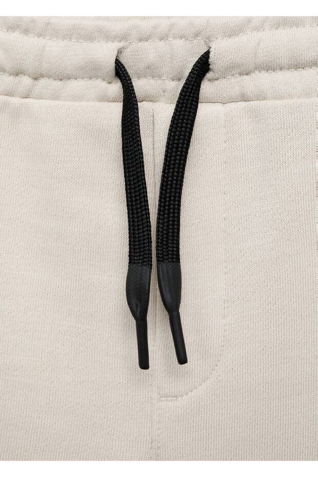 Kontrast cepli Bermuda şort - 3