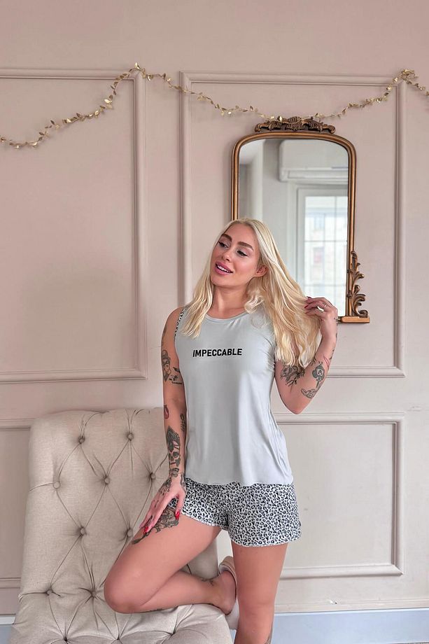 Gri Impeccable Desenli Bambu Sıfır Kol Şortlu Kadın Pijama Takımı - 4