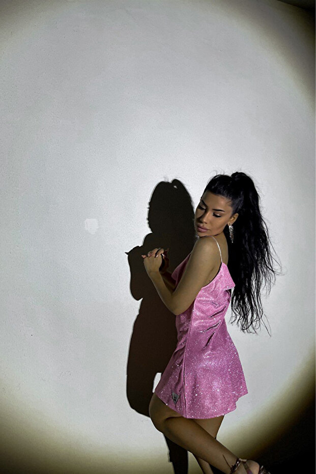 Özel Tasarım Simli Pembe Mini Askılı Elbise - 8