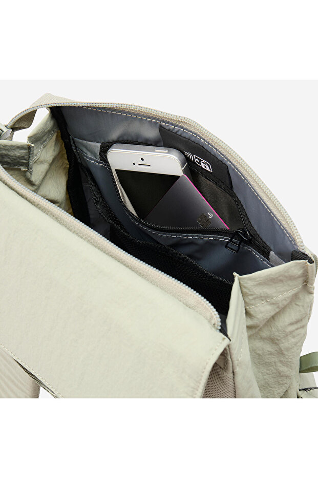 Small Backpack - Computer Compartment - 10 L - 5