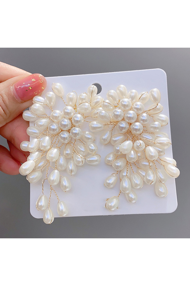 White ZAKOL Elegant Imitation Pearls Flower Earrings Luxury Handmade Beading Earring Bridal Wedding