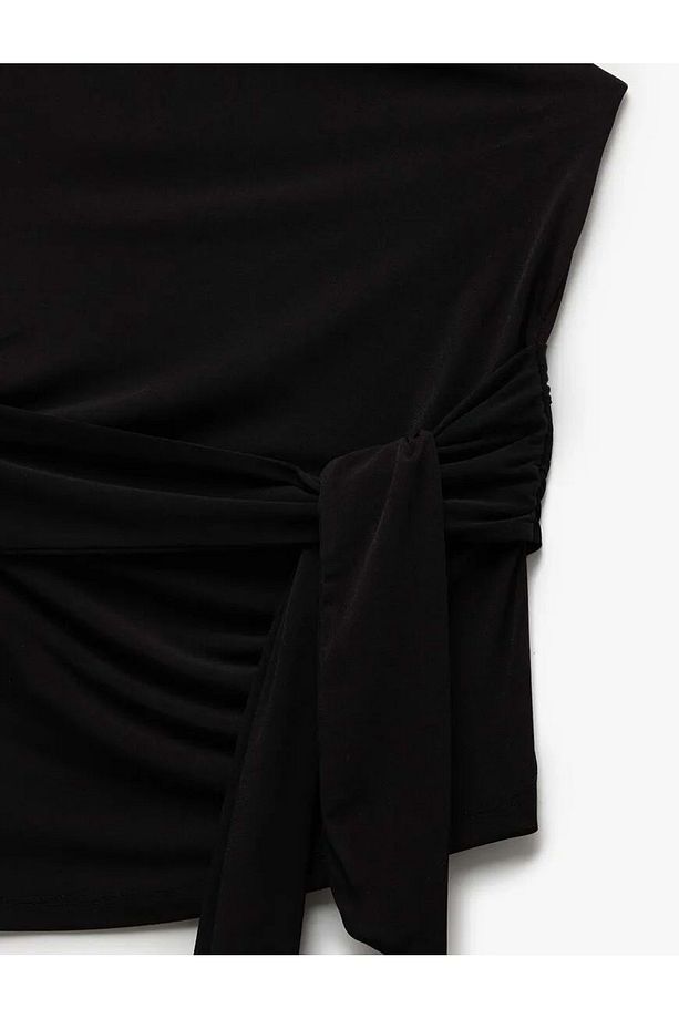 Drape Detaylı Tek Omuz Bluz 5SAK10043EK SİYAH - 3