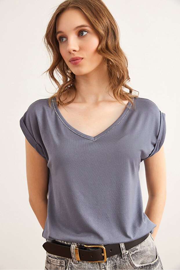 Women's Smoked Silver Stitching Detailed V-Neck Knitted Viscose Blouse Blz-19002659