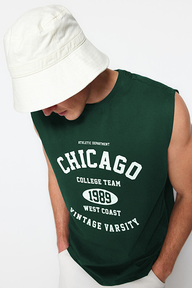 Zümrüt Yeşili Oversize/Geniş Kesim Şehir Baskılı %100 Pamuk Kolsuz T-Shirt/Atlet TMNSS23AL00008 - 3