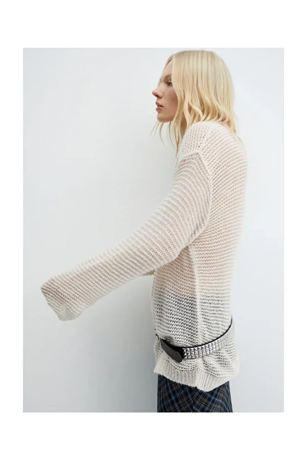 Oversized openwork sweater - 4
