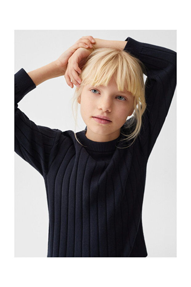 Gestreifter Strickpullover - 3