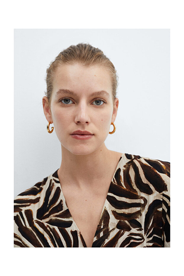 V-neck printed dress - 5