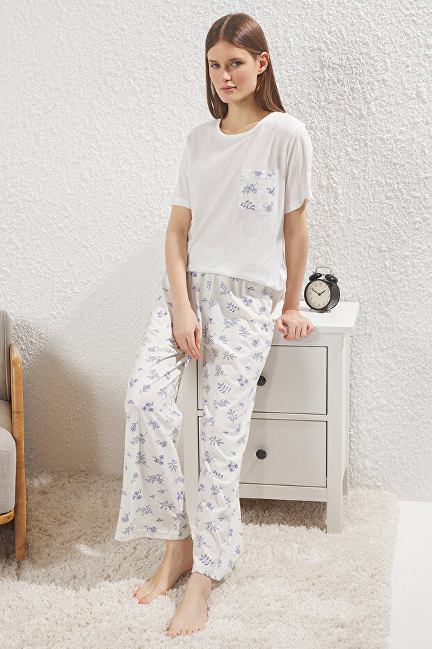 Beyaz-Mavi Pamuklu Çiçekli Cep Detaylı Hamile Örme Pijama Takımı THMSS25PT00212 - 3